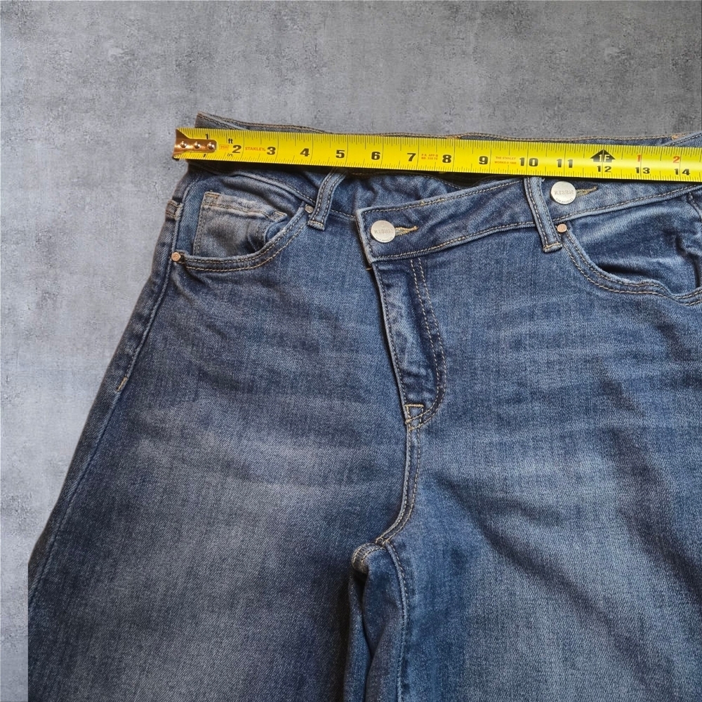 Stylish Light Blue Women's Flare Jeans - Picture 10 of 12